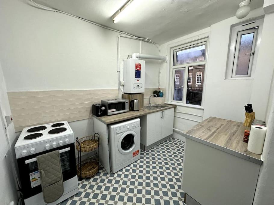 Spectacular 2 Bedroom On Tower Bridge Londen Buitenkant foto