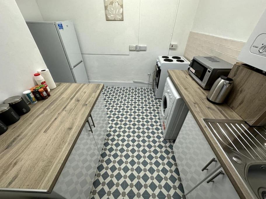Spectacular 2 Bedroom On Tower Bridge Londen Buitenkant foto