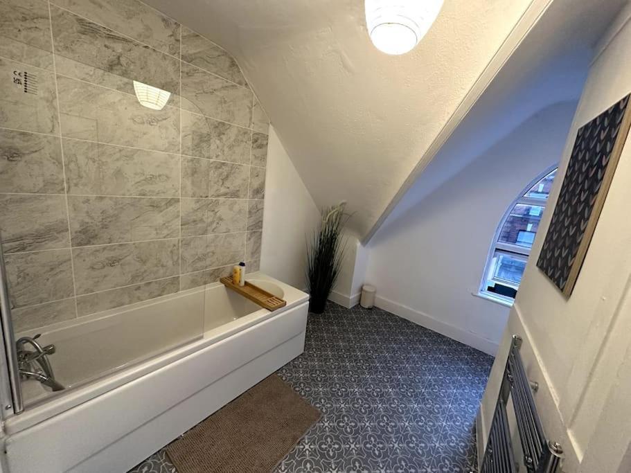 Spectacular 2 Bedroom On Tower Bridge Londen Buitenkant foto
